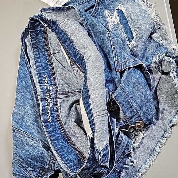 American Eagle small new with tags overall jean shorts - Picture 8 of 8